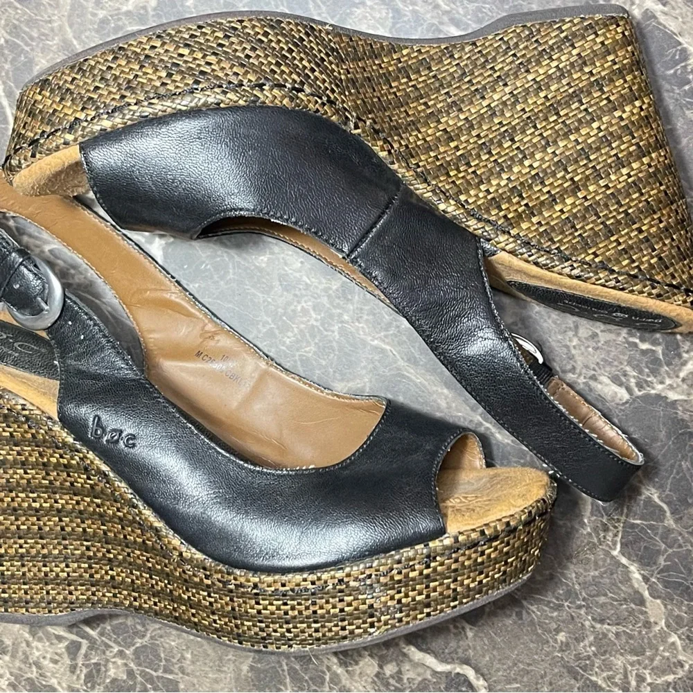 BOC comfortable leather wedges